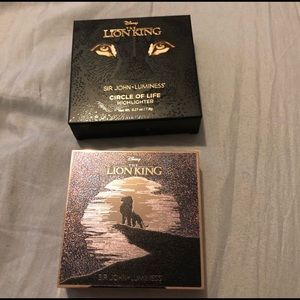 NWB Lion King highlighter by Ser John luminess 😍
